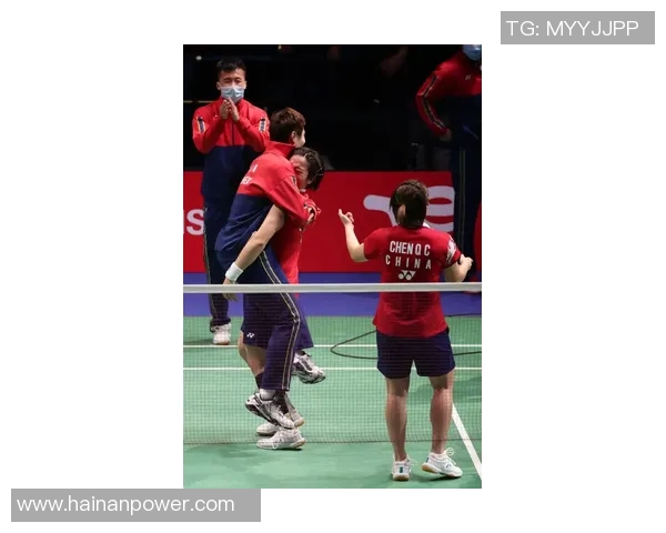 成都羽毛球队包夹战术解析与实战应用探讨